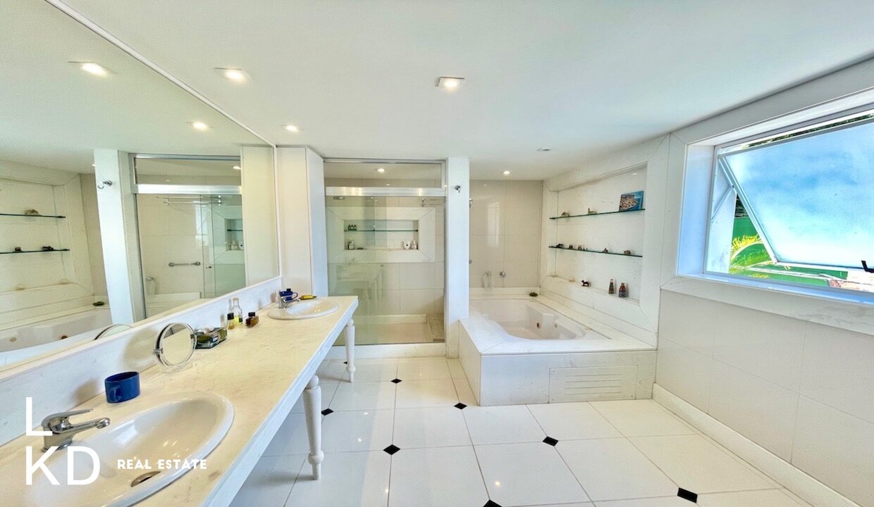 CASA À VENDA NO ALTO GÁVEA_5437