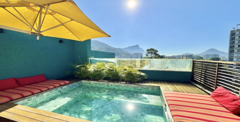 Cobertura com 350 m² reformada com Vista para o Cristo Redentor – Gávea