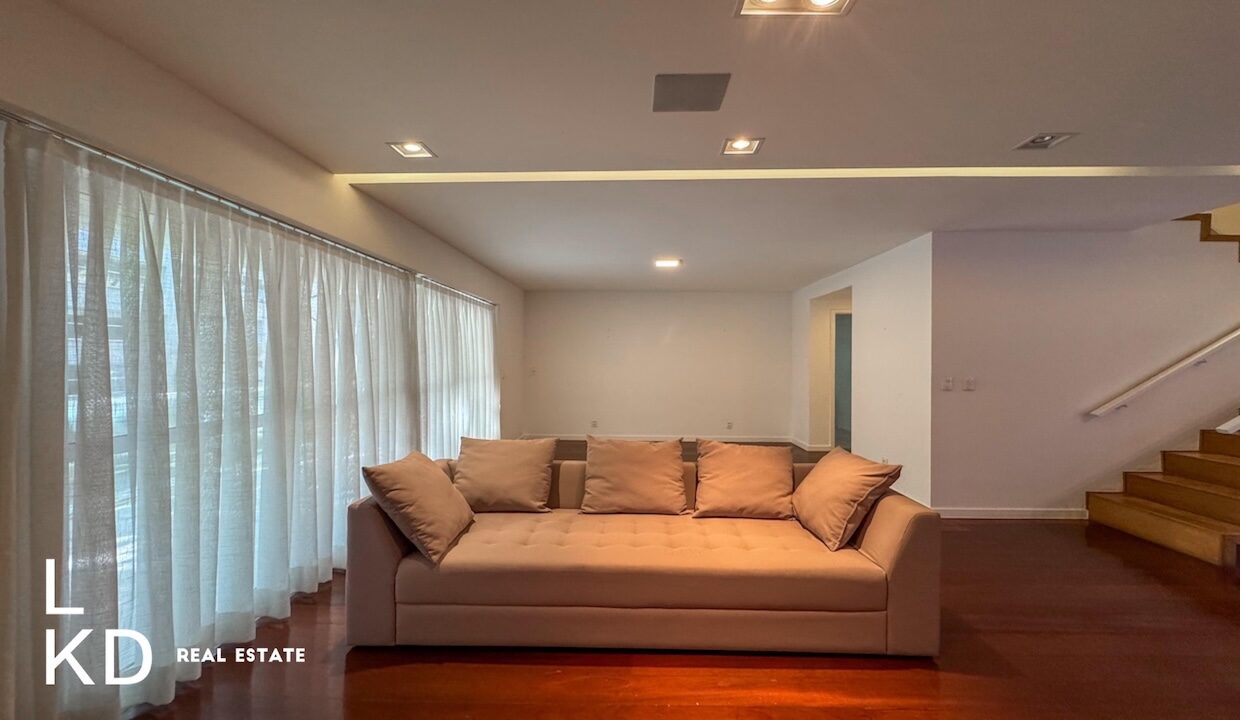 02sala005