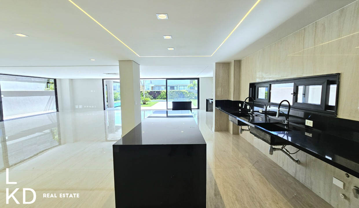 CASA ALPHAVILLE-6