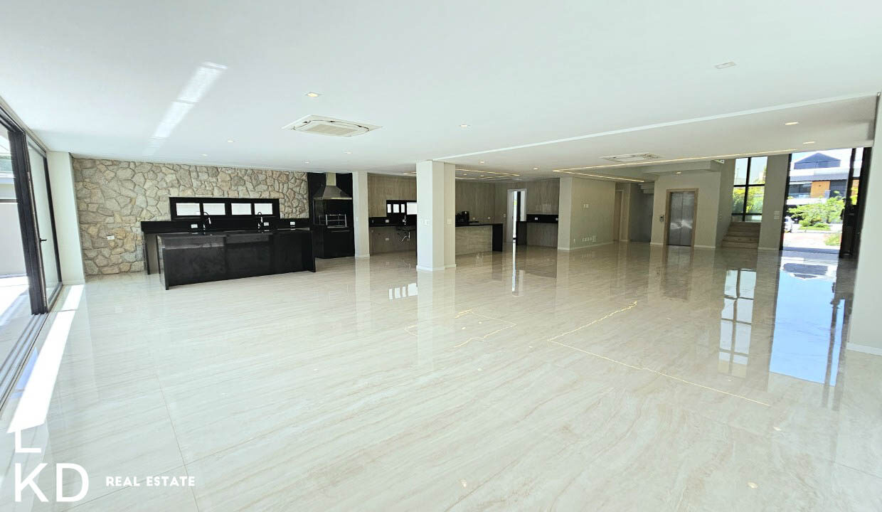 CASA ALPHAVILLE-8