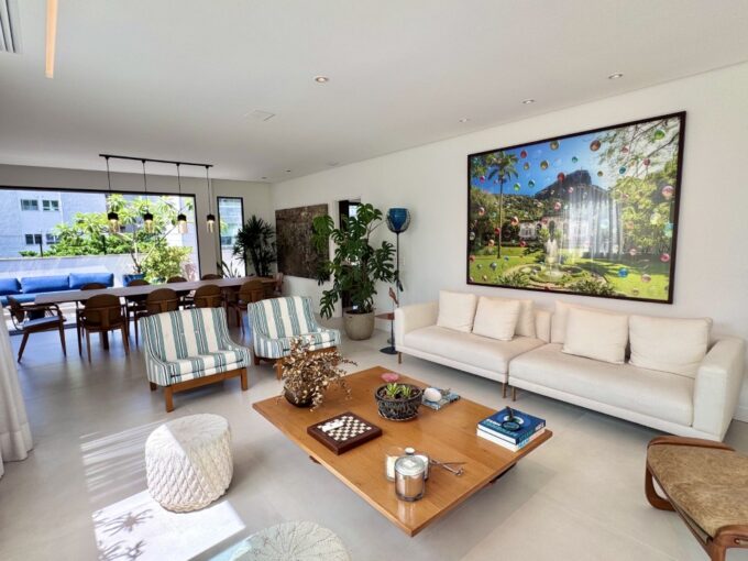 Cobertura linear à venda no Jardim Botânico, a poucos passos da Rua Maria Angélica - 320 m²