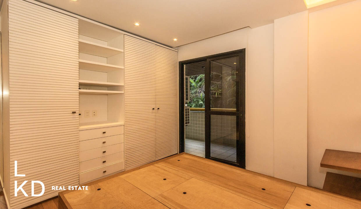 APARTAMENTO LEBLON À VENDA-19