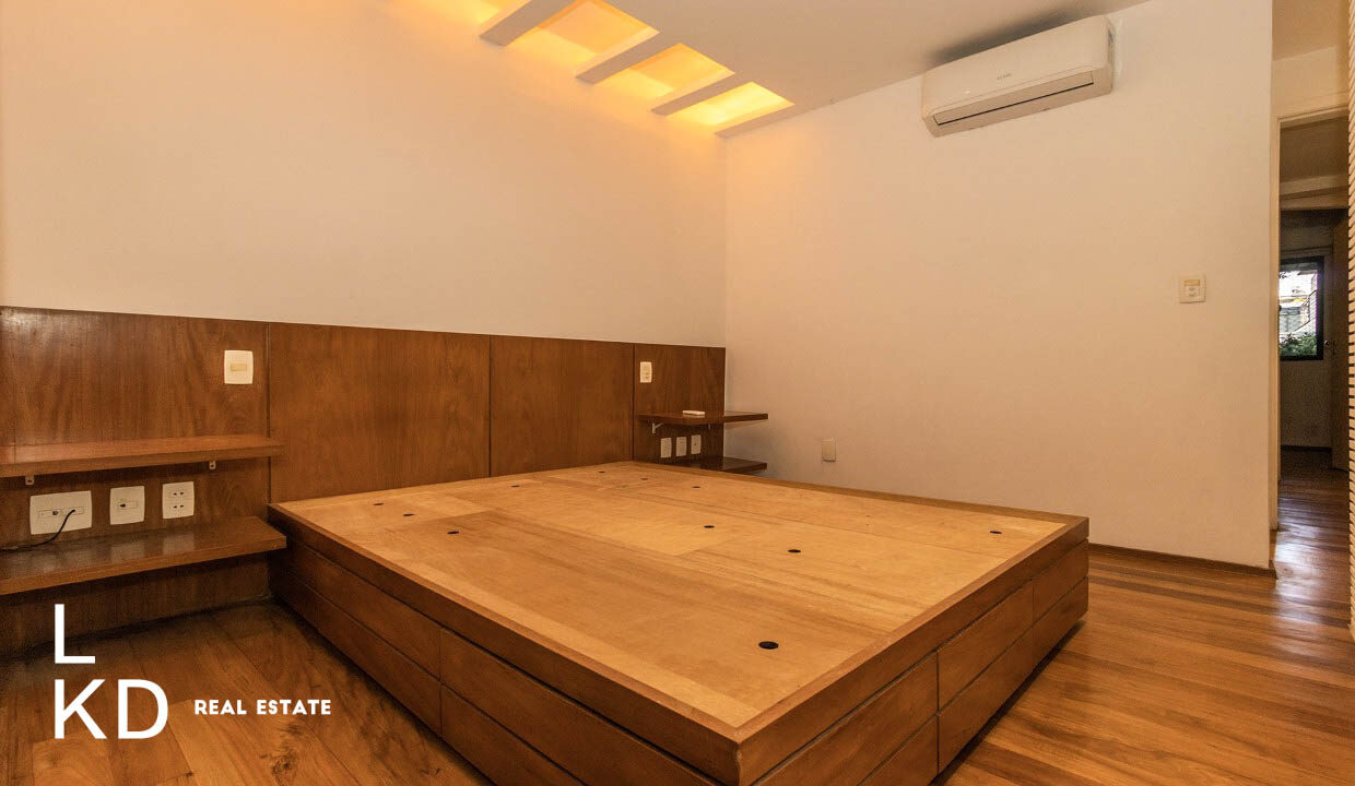 APARTAMENTO LEBLON À VENDA-23