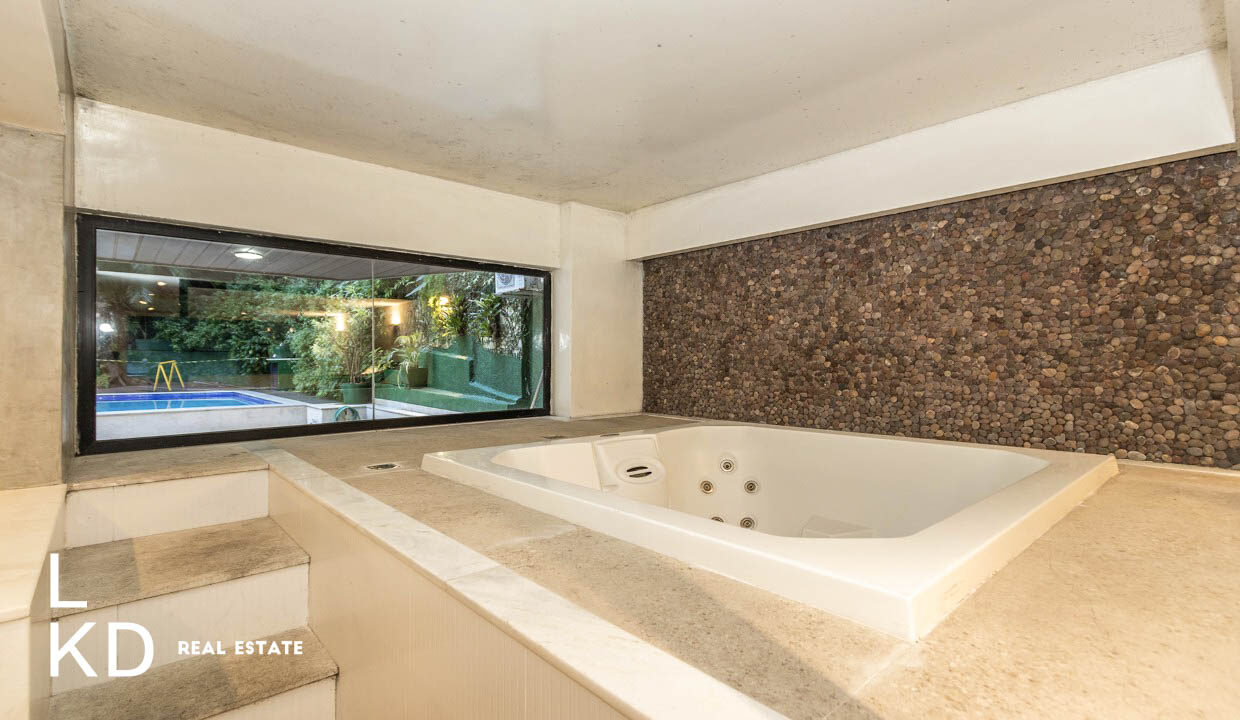 APARTAMENTO LEBLON À VENDA-36