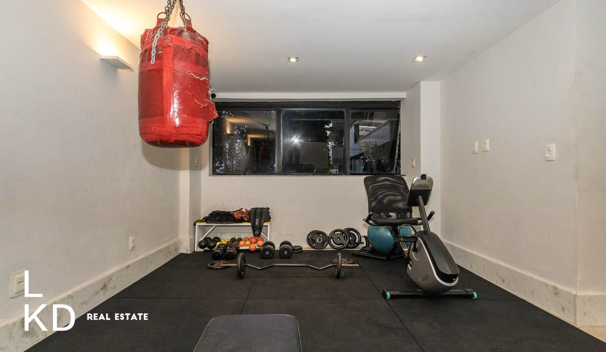 APARTAMENTO LEBLON À VENDA-41