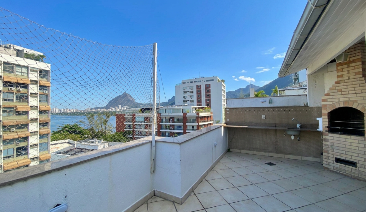 Cobertura Duplex com 3 suítes na Lagoa