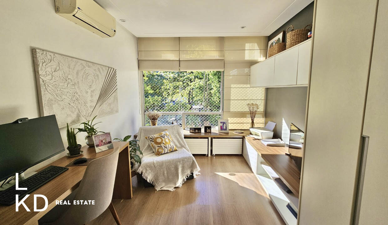 APARTAMENTO À VENDA NA LAGOA 1-1