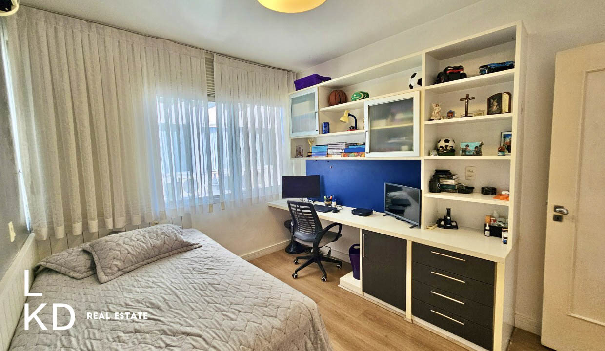 APARTAMENTO À VENDA NA LAGOA-15
