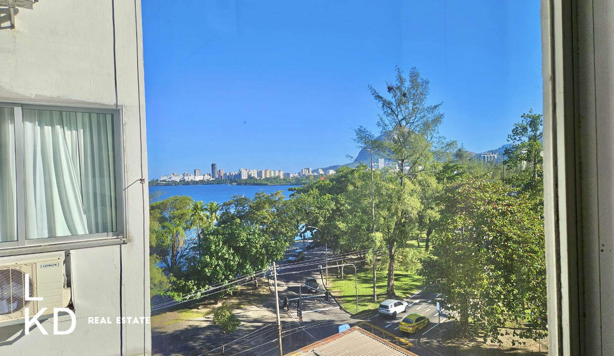 APARTAMENTO À VENDA NA LAGOA-18