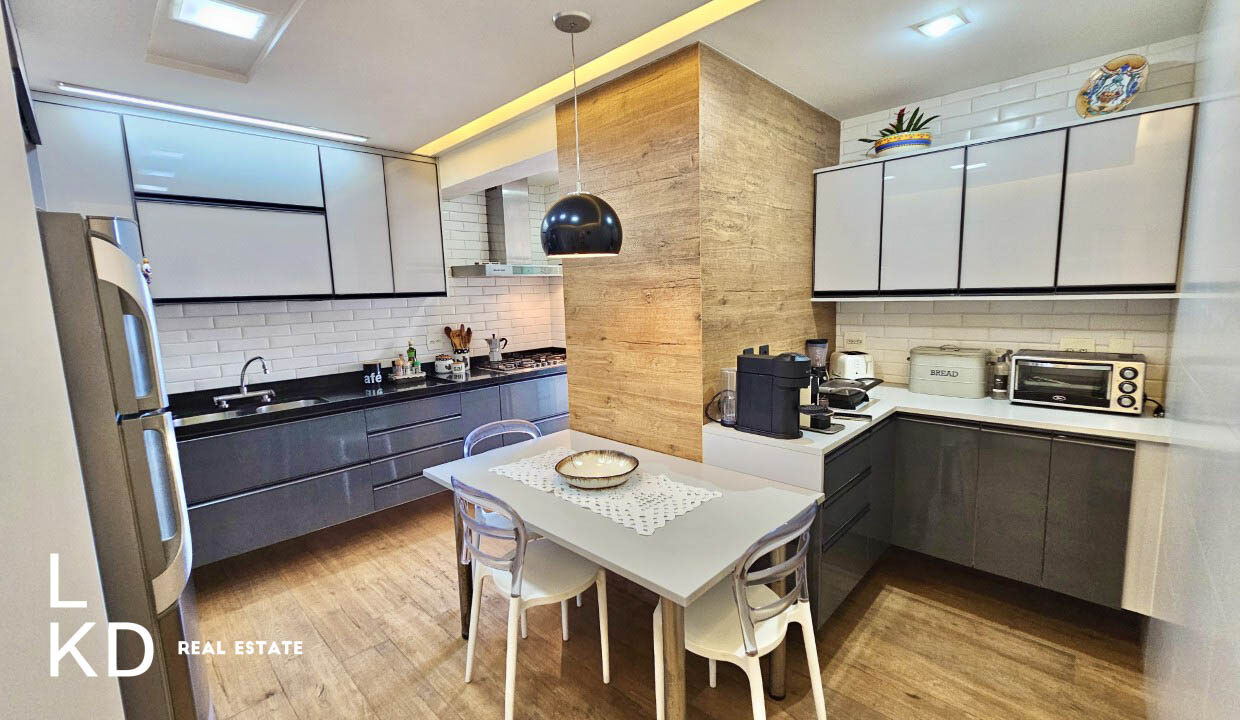 APARTAMENTO À VENDA NA LAGOA-25
