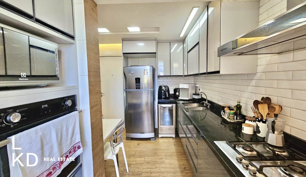 APARTAMENTO À VENDA NA LAGOA-26
