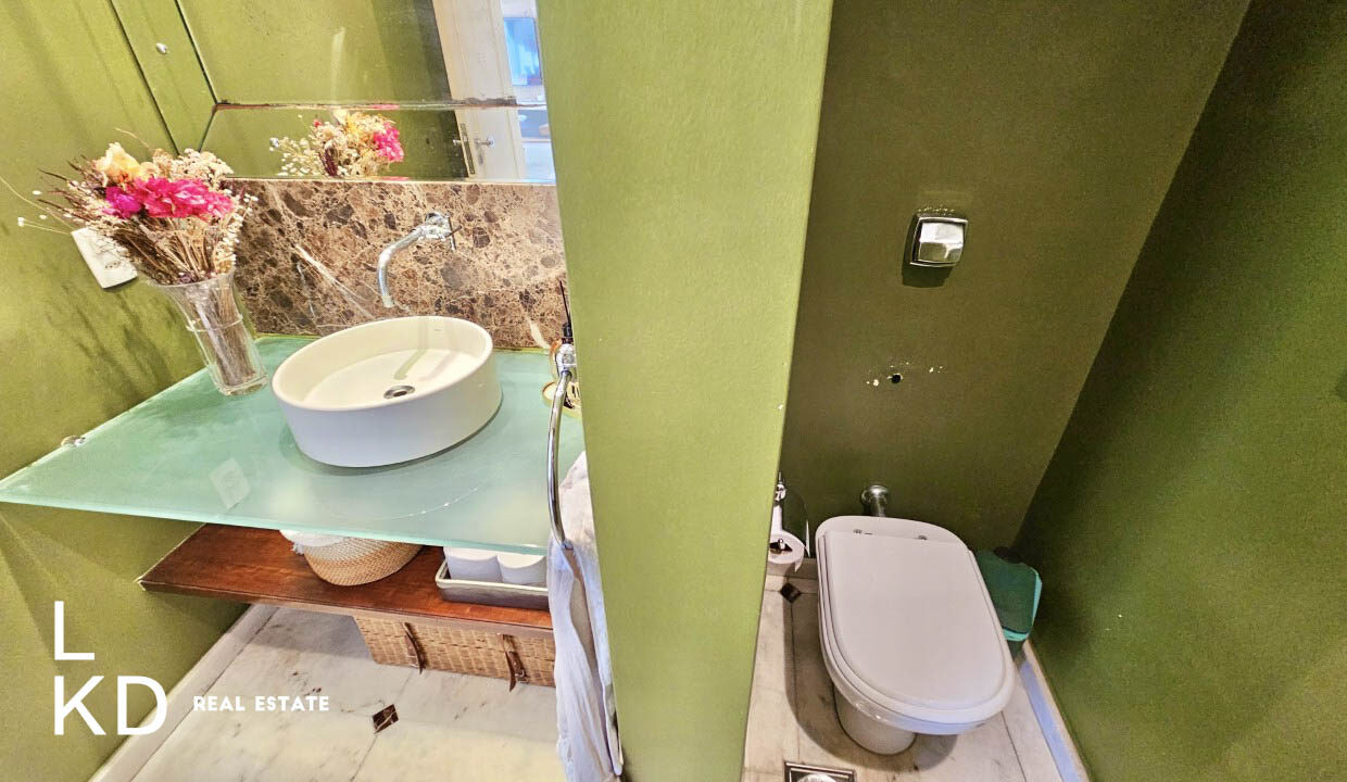 APARTAMENTO À VENDA NA LAGOA-7