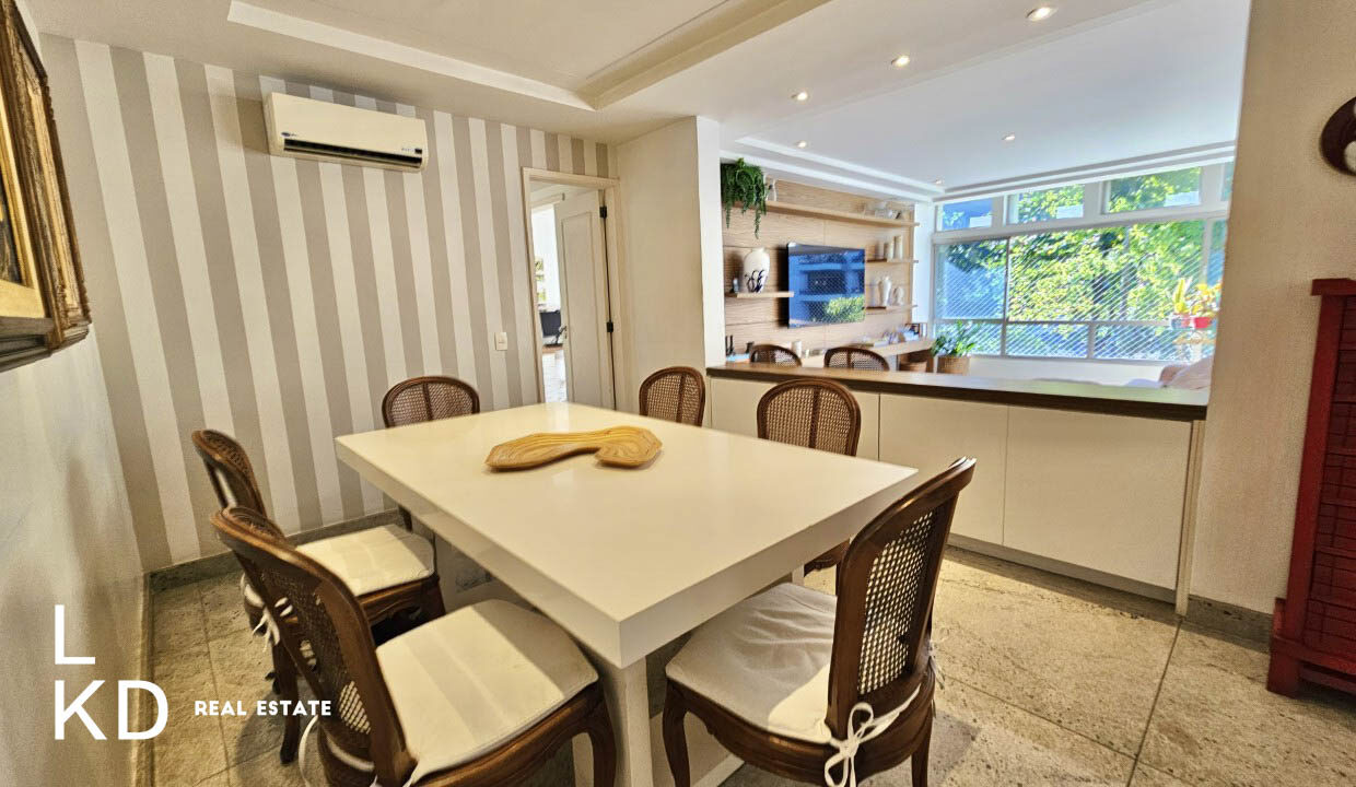 APARTAMENTO À VENDA NA LAGOA-8