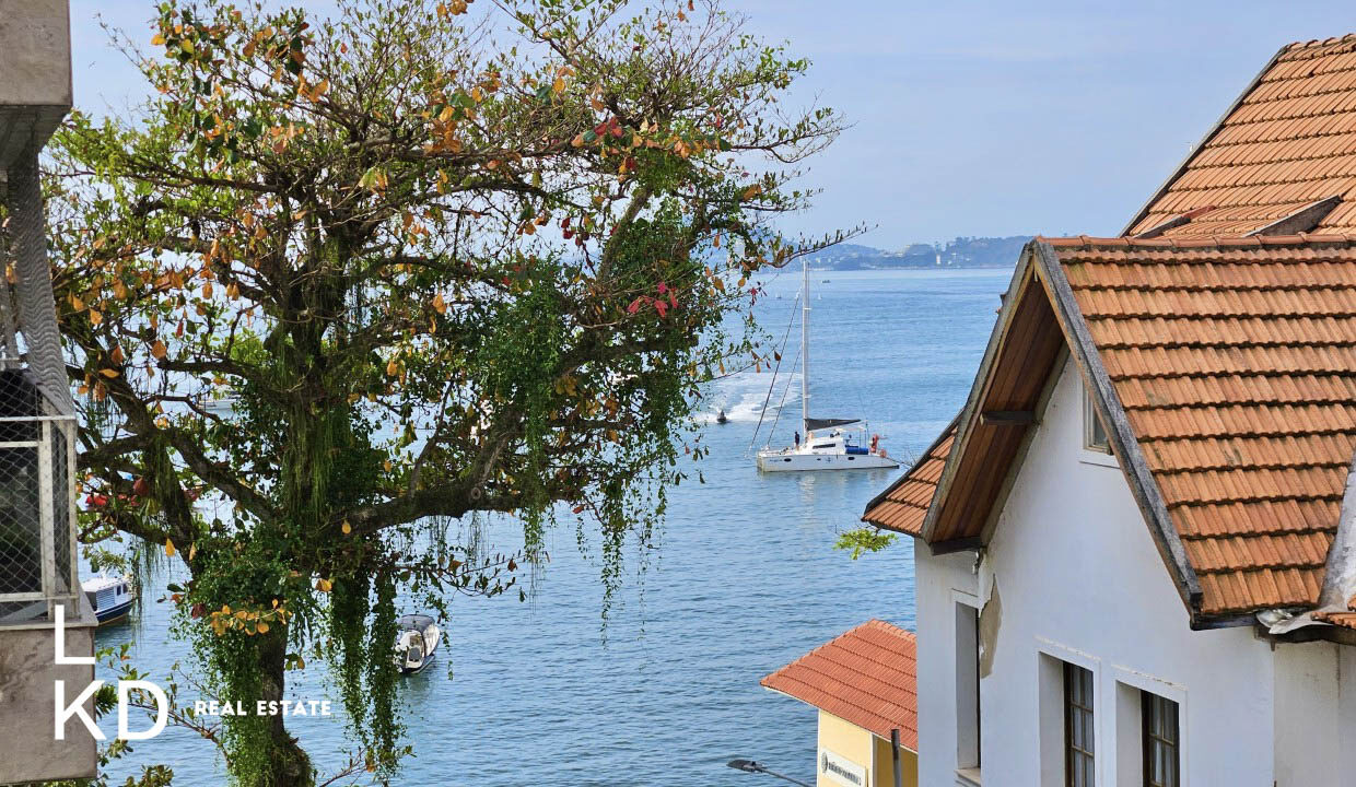 COBERTURA TRIPLEX À VENDA NA URCA-15