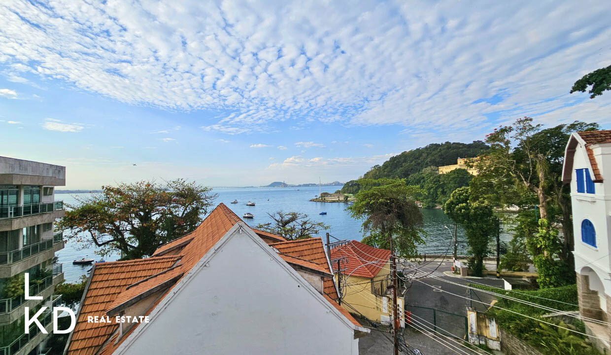 COBERTURA TRIPLEX À VENDA NA URCA-34