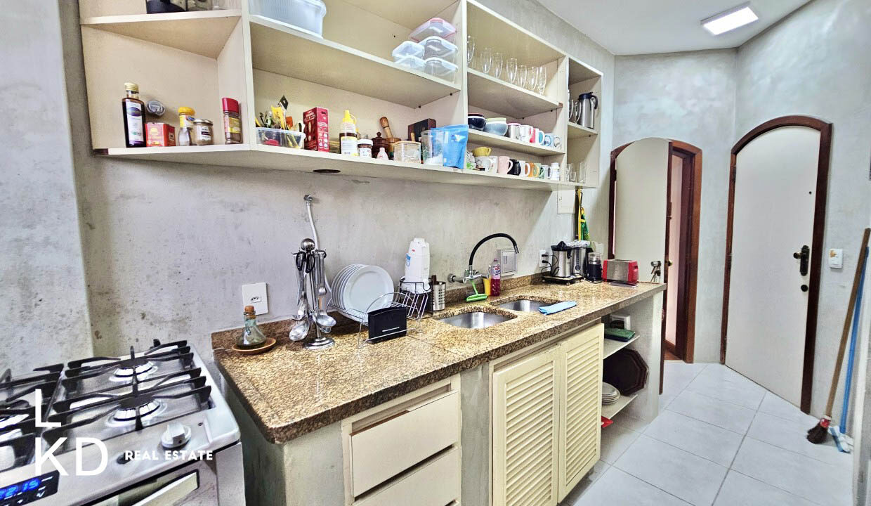 COBERTURA TRIPLEX À VENDA NA URCA-38