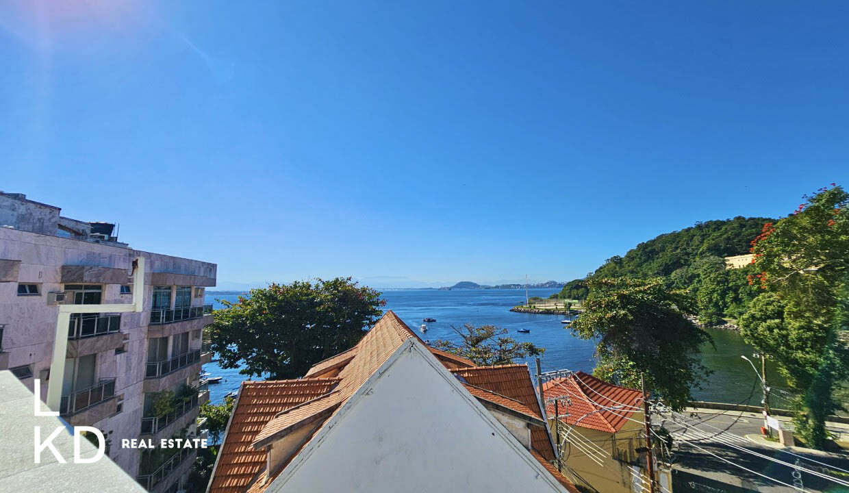 COBERTURA TRIPLEX À VENDA NA URCA-4